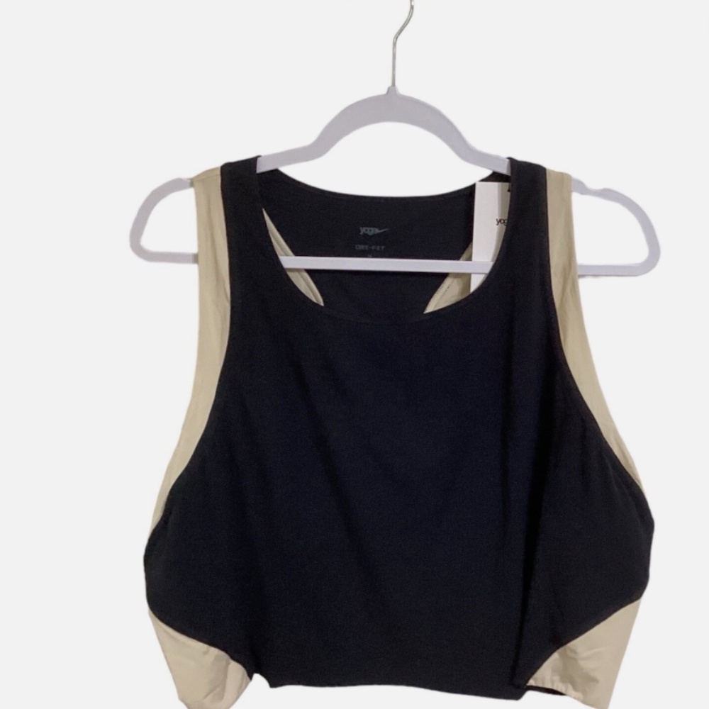 ✨ BNWT Nike Yoga Women’s Training Tank – Dri-FIT Tight Fit -  Large ✨